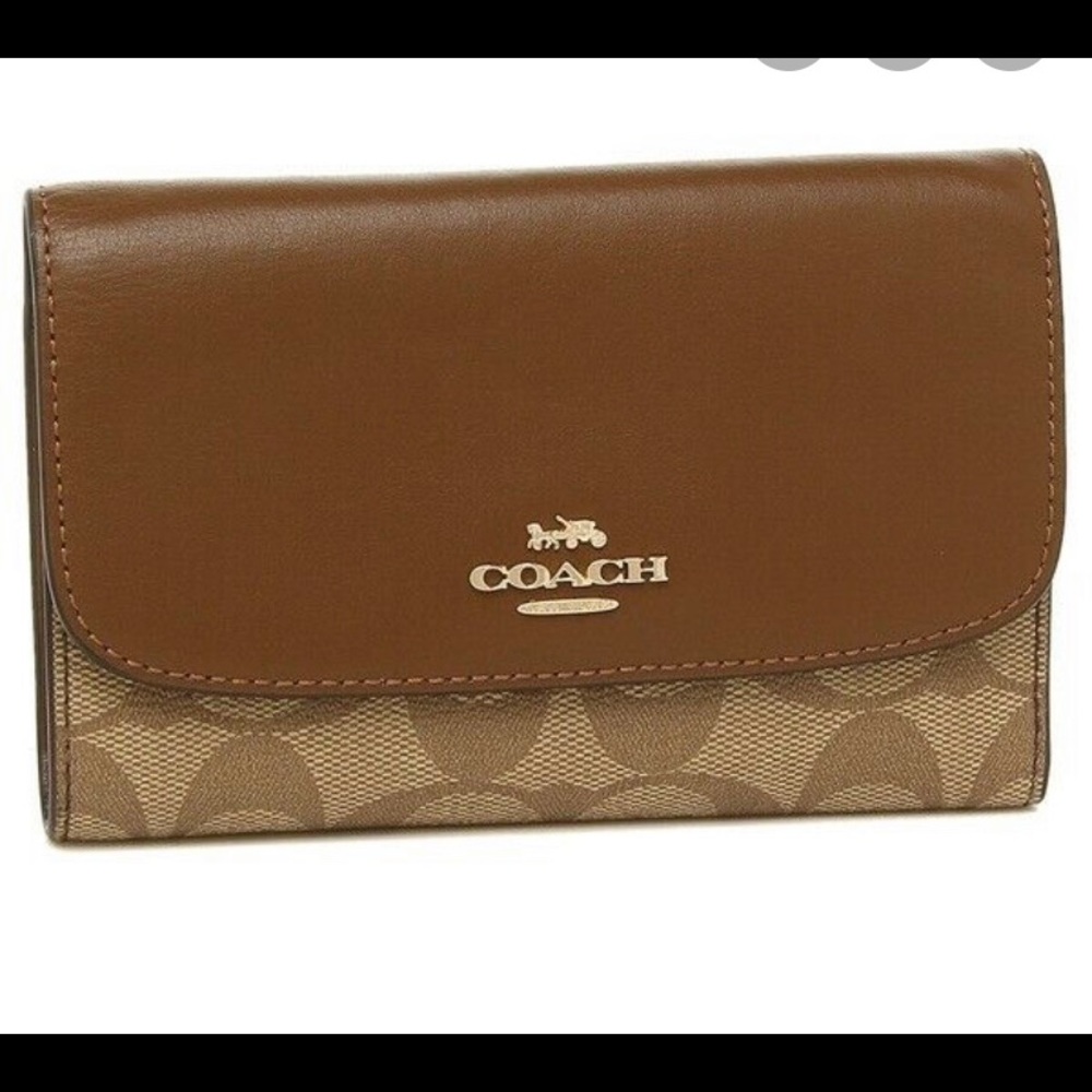 Coach medium wallet